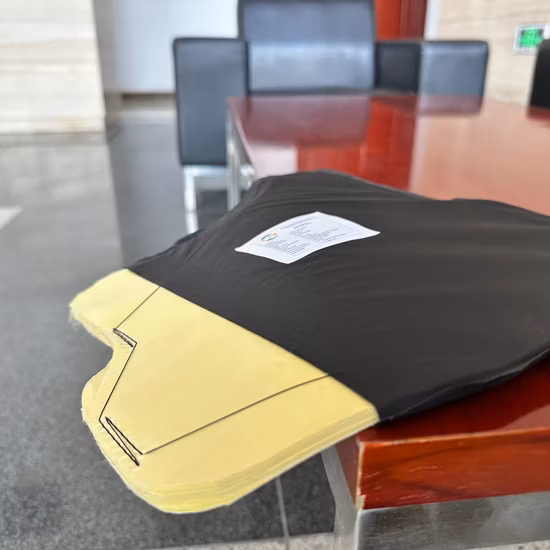 Tecidos balísticos unidirecionais Nij Iiia fabricados em Ud 220GSM